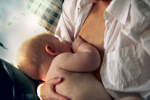 Tips for pain-free breastfeeding