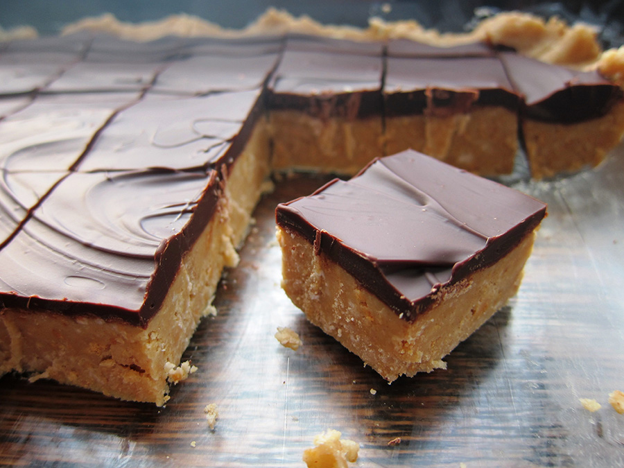 chocolate-peanut-butter-square