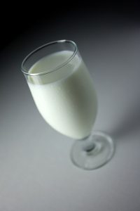 1309072_glass_of_milk