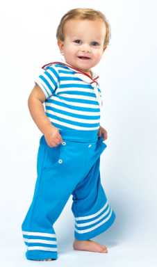 Nautical by nature: Baby’s first sailor suit
