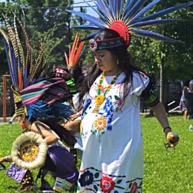 hunts-point-fish-parade-2012-thumb