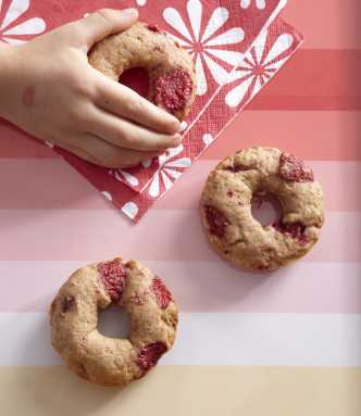 84. 120812_Weelicious_Lunch_Raspberry_Doughnuts_0011