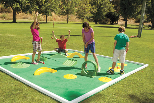 Mini-golf set offers maximum fun indoors or out