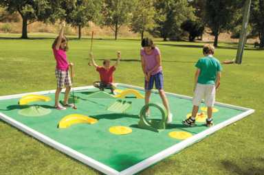Mini-golf set offers maximum fun indoors or out