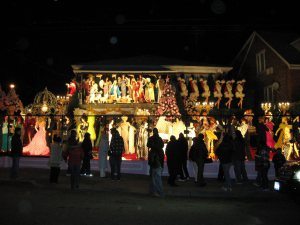 Garabedian Christmas House