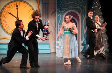 NewYorkTheatreBalletTheNutcracker