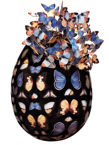 View more than 200 eggs on display