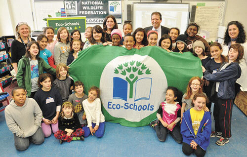 PS 146 gets Green Flag for achievements
