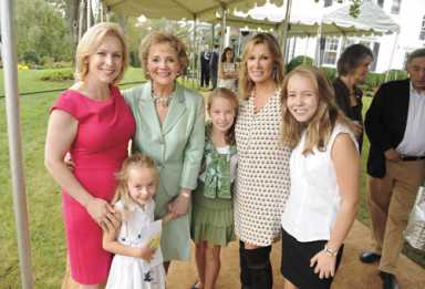 Daughter takes volunteering cue from her mom