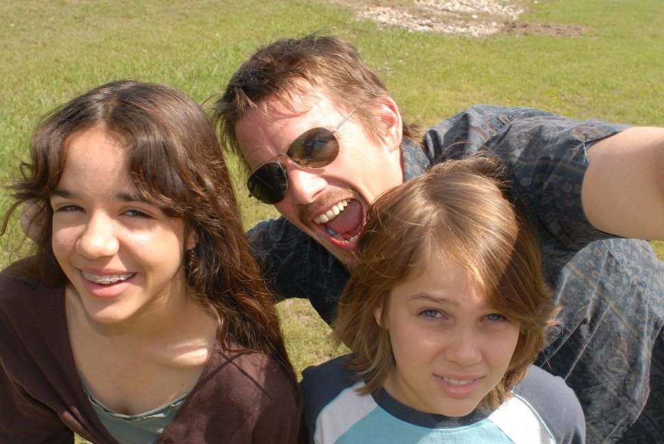 Samantha (Lorelei Linklater), Mason Sr. (Ethan Hawke), and Mason (Ellar Coltrane), age 9, in Richard Linklater’s BOYHOOD. Copyright Matt Lankes.