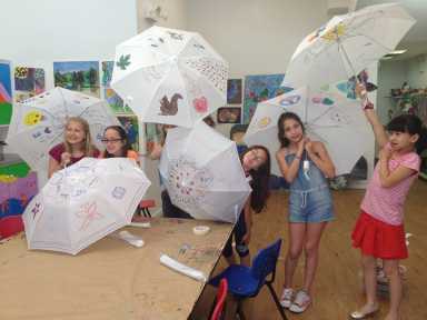 kids at art