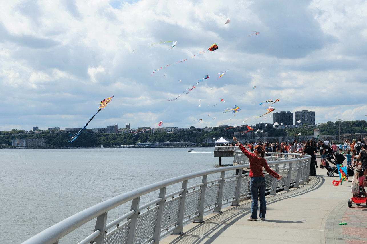 FlyNYC Kite Flying Festival in Riverside Park 
