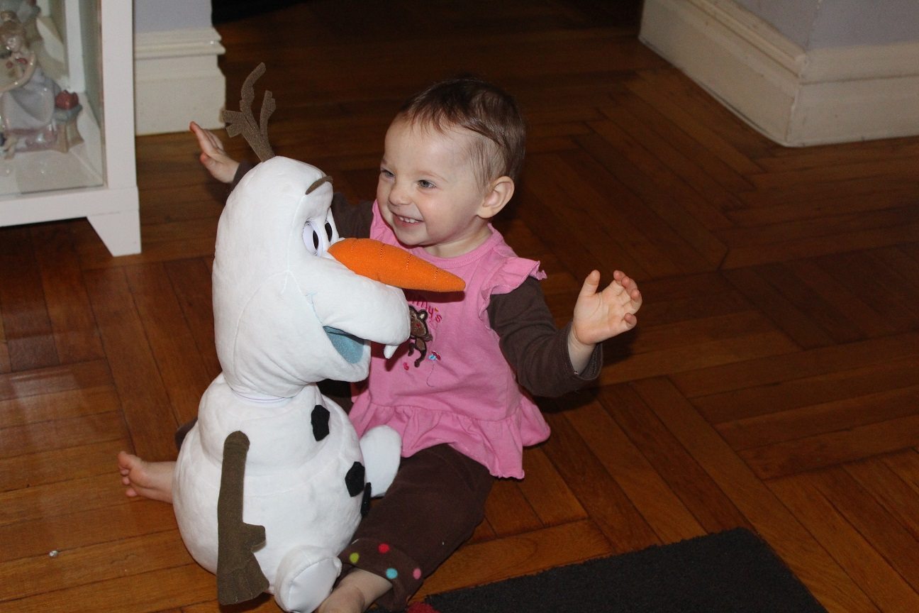 Favorite Characters: Just Play Ultimate Olaf 