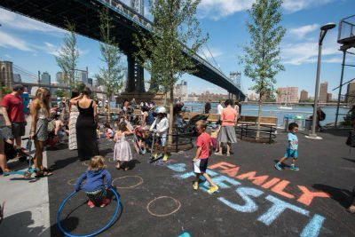 DUMBO Family Festival in Brooklyn Bridge Park