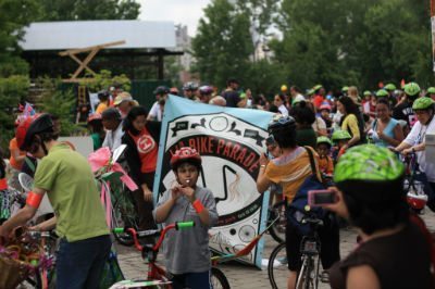 LIC Bike Parade in Socrates Sculpture Park