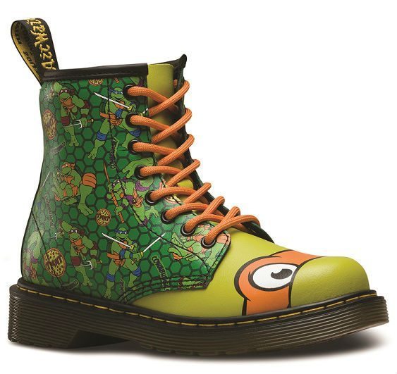 Dr. Martens Junior Mikey Boot