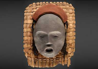 mummies-peru-chinchorro-mask