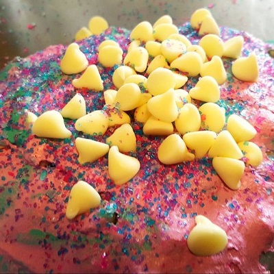 Unicorn Cookie Dough from the Bagel Store