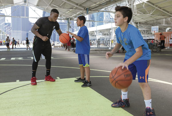Polish your b-ball skills with basketball clinics at Brooklyn Brige Park Pier 2