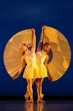 MOMIX_photo_by_Charles_Azzopardi2-1170×745