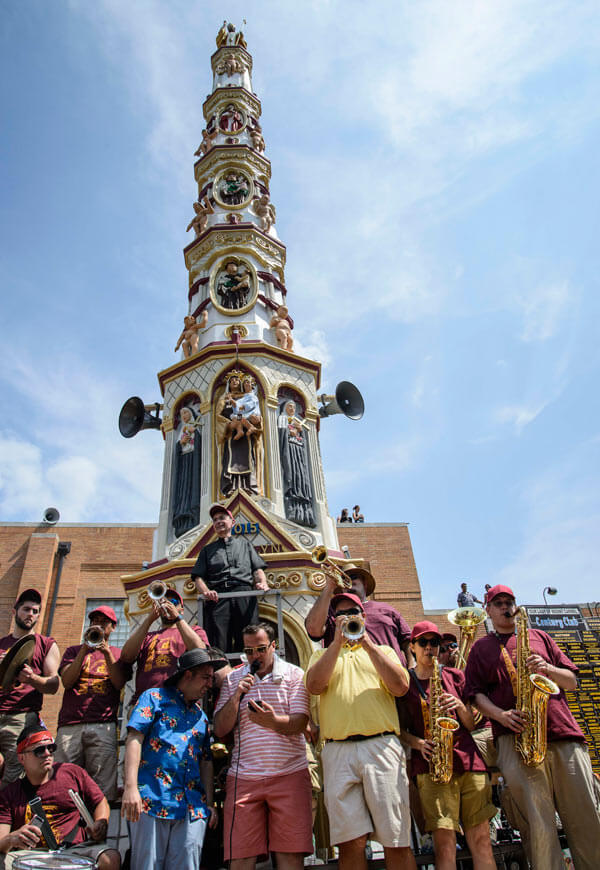 Dance of the Giglio: Annual feast returns to Williamsburg