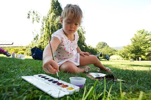 Family Art Project: Painting Outdoors With Eliza, Susie And Harriet At Wave Hill House