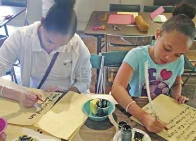 Make Colonial and Victorian-themed trinkets at King Manor Museum