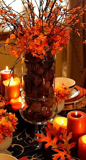 Autumn-Themed Thanksgiving Centerpiece