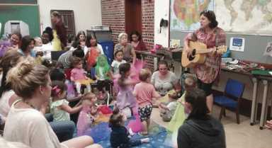 Families can celebrate the holiday season in song
