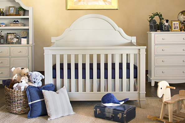 Million Dollar Baby Classic Sullivan 4-in-1 Convertible Crib