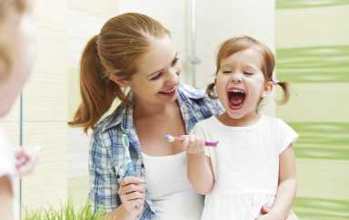 Beat the toothbrushing battle with these behavior tips