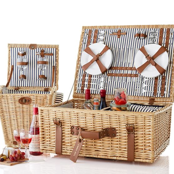 12 Essentials For The Perfect Picnic New York Family