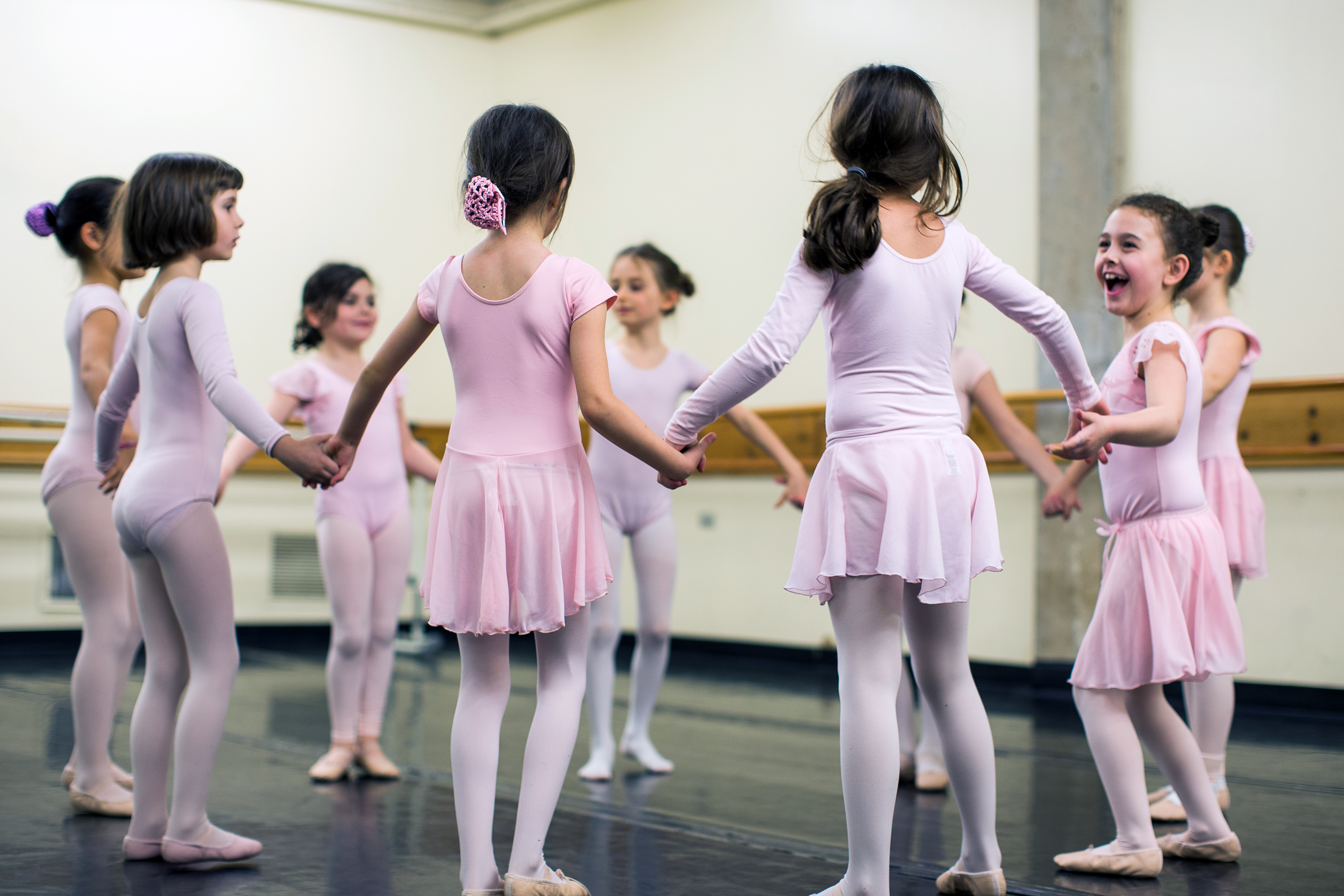 Kids doing ballet