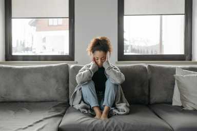 Postpartum Thyroiditis: The Hidden Hormonal Shift New Moms Should Know About