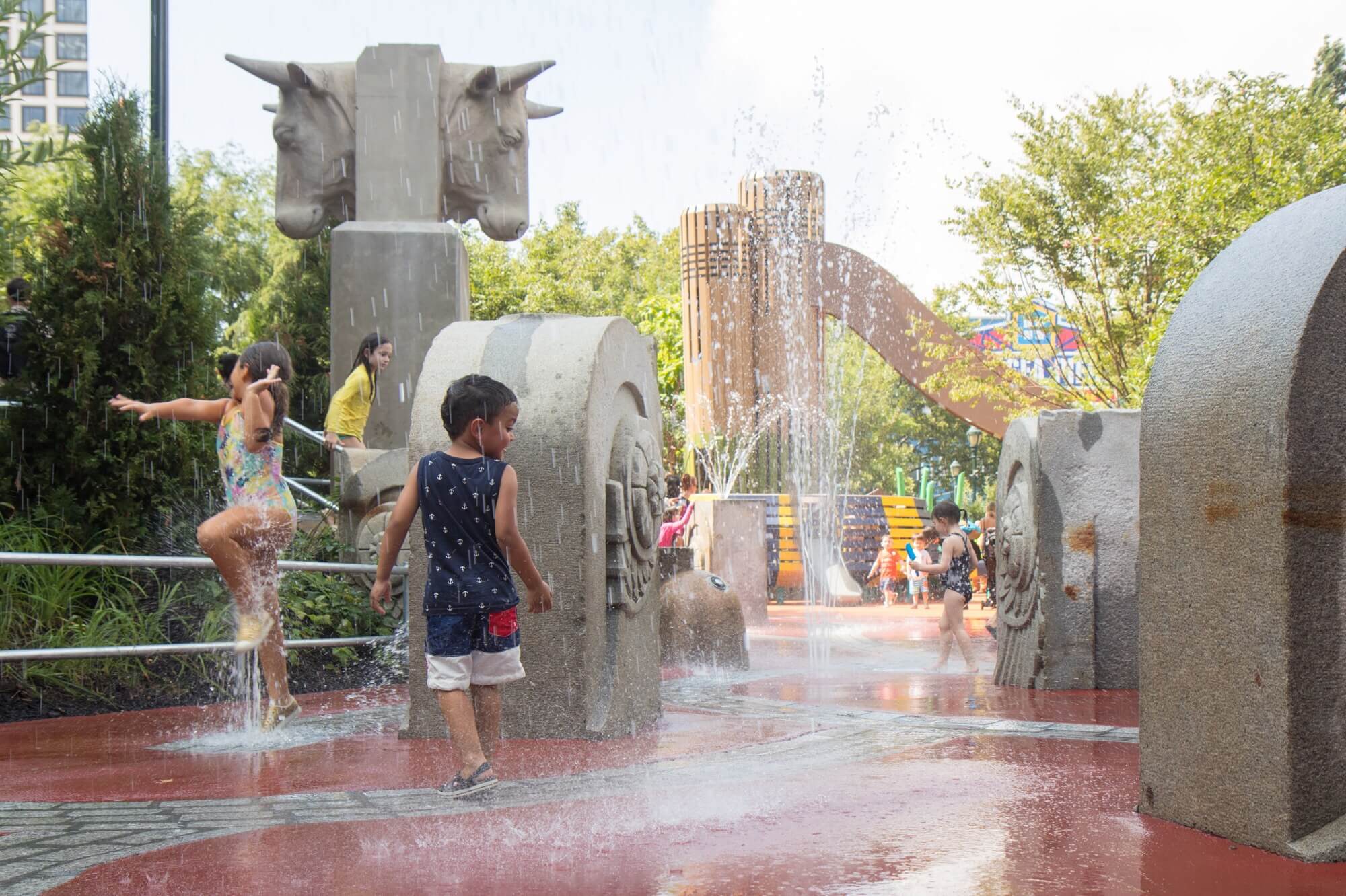 Chelsea Waterside Park water playgrounds nyc