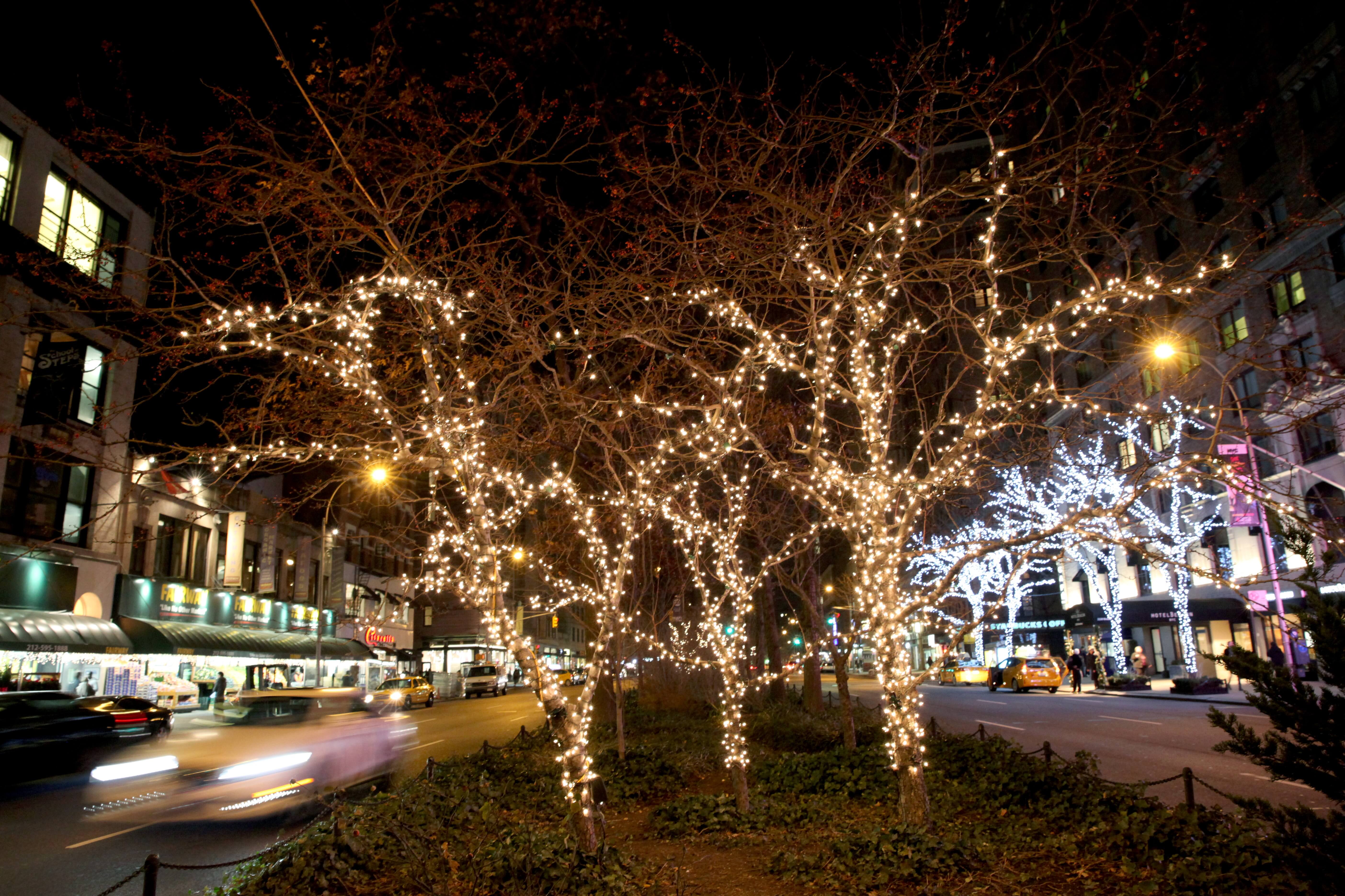 The 2019 Winter Lighting Ceremony by the Broadway Mall Association