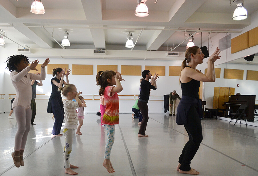 kids-dancing-mark-morris-dance-center