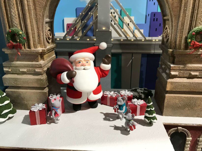 holiday window display