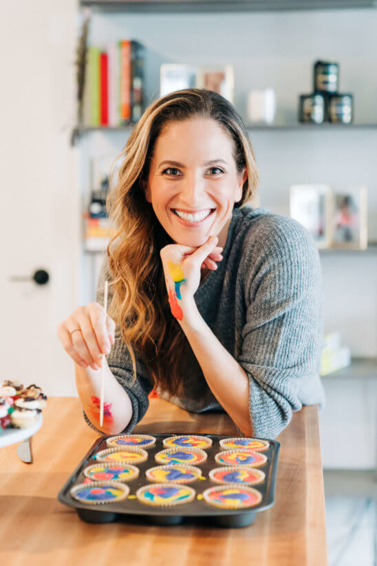 Melissa Ben-Ishay making cupcakes