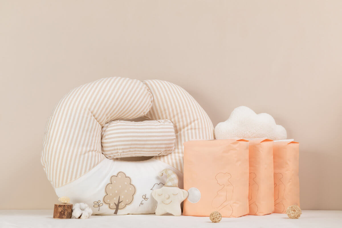 The 10 Finest Nursing Pillows New York Family
