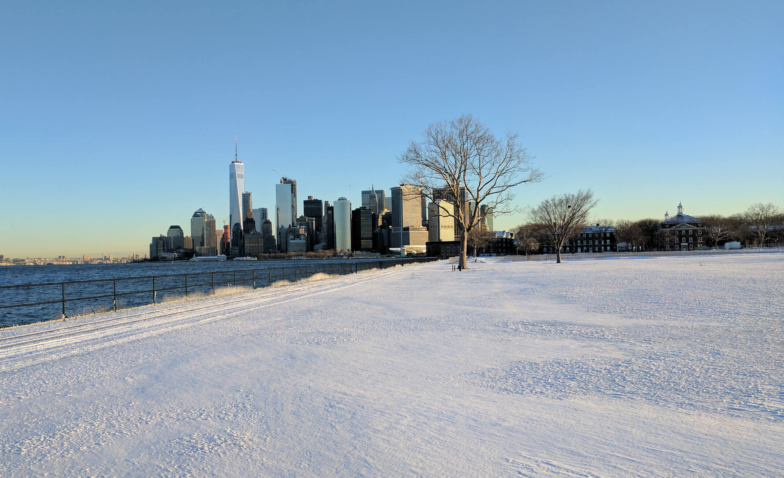 https://www.newyorkfamily.com/wp-content/uploads/2022/02/governors-island-ice-sculpture-event-scaled.jpg