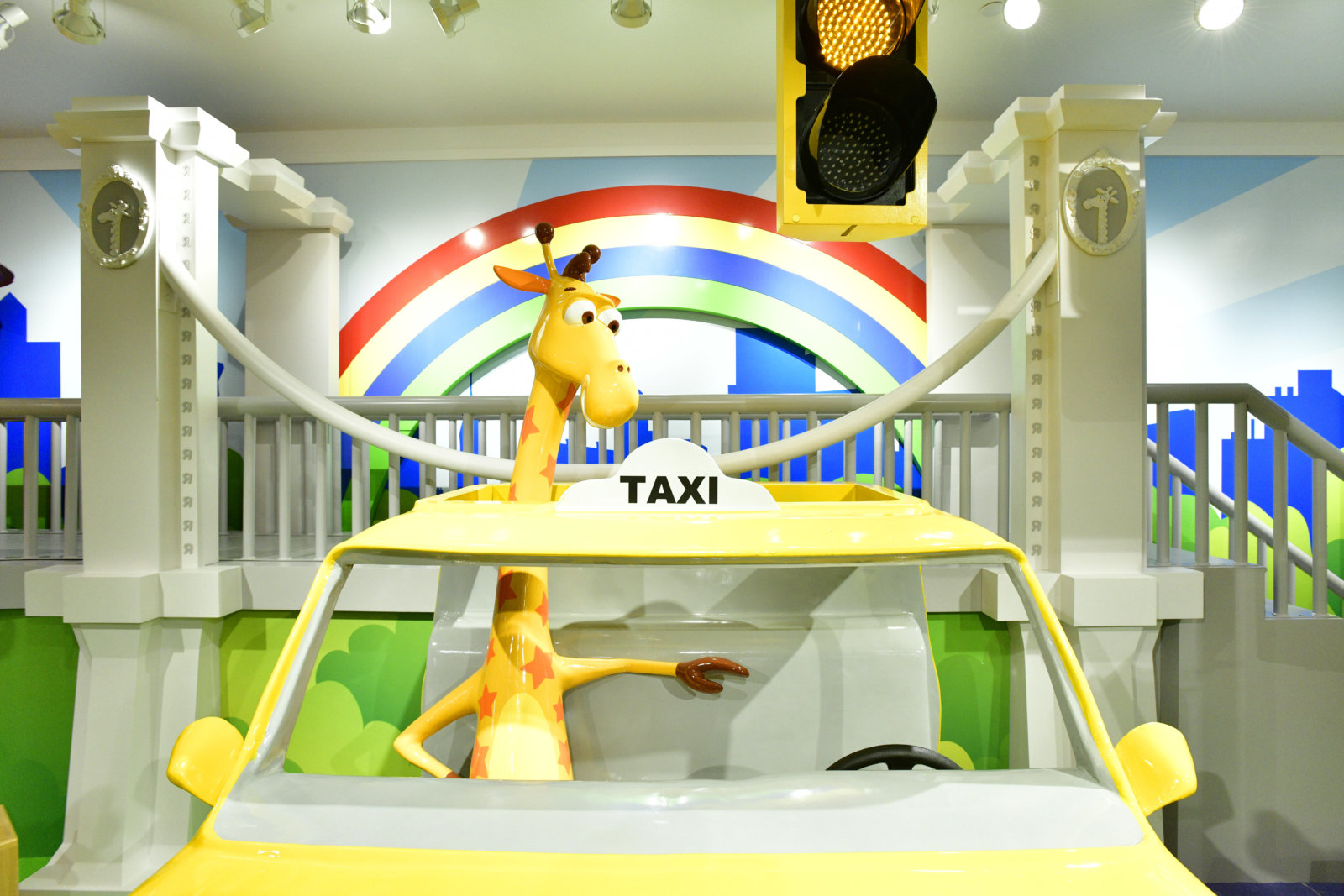 Macy’s Opens Flagship InStore Toys”R”Us New York Family