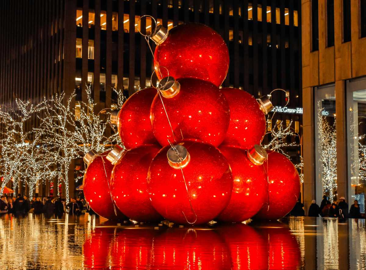 A Very Merry New York Family Holiday Guide