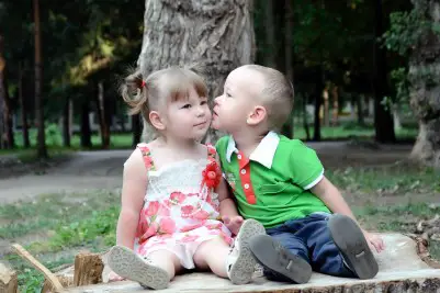 toddlers kiss