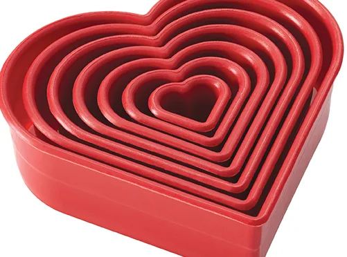 red-heart-shaped-bakeware