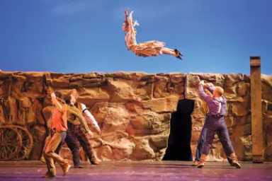 Boom-Town-Cirque-Mechanics