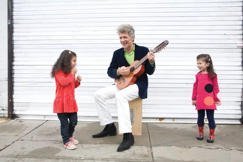 dan zanes playing music for two girls