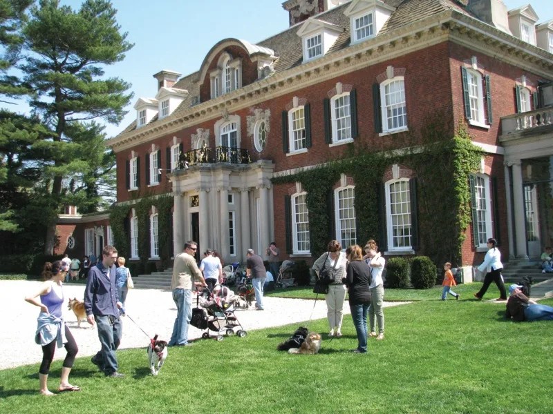 Click for details Dog Weeked at Old Westbury Gardens