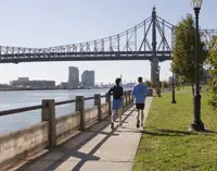 R-_-R-at-Roosevelt-Island
