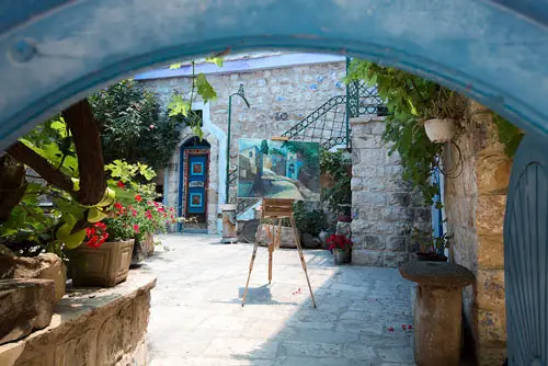 A typical scene in Safed